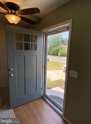 4357 2nd St, Harrisburg, PA 17110-1603