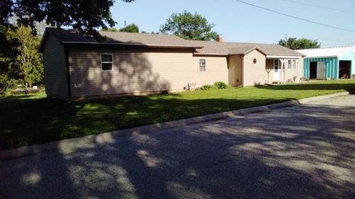 1203 West St, Sidney, IA 51652-8075