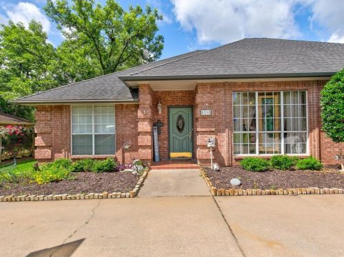 5215 Wedgefield Rd, Granbury TX  76049-4166 exterior