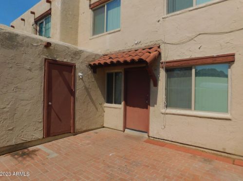 1444 54th Ln, Phoenix, AZ 85043-1746