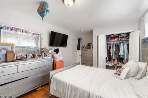 22 Godwin Ave, Paterson NJ  07501-1601 exterior