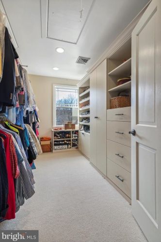 737 Hoover Rd, Blue Bell PA  19422-2015 exterior