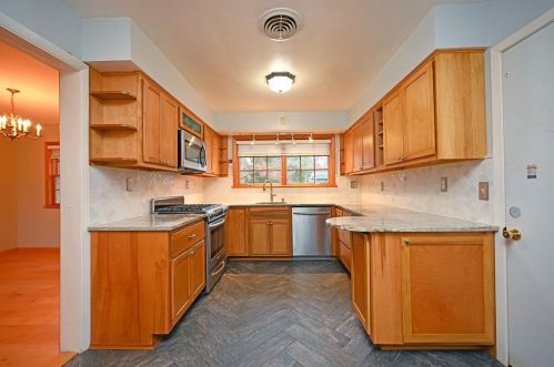 5124 Hagewa Dr, Cincinnati OH 45242-6247 exterior