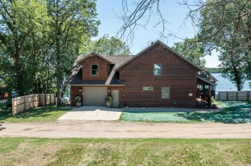 8784 Mogensen Shores Rd, Brainerd MN  56401-1384 exterior