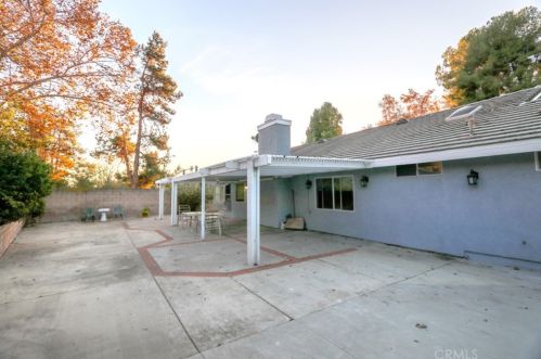 1210 Country Hollow Dr, Walnut CA  91789-1258 exterior