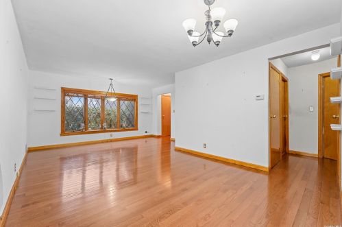 82-19 242nd St, Jamaica, NY 11426-1363