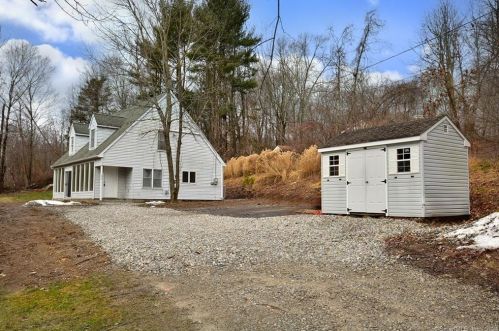 35 Grant Hill Rd, Coventry CT  06238-1115 exterior