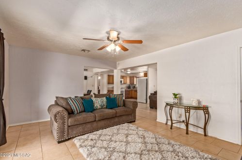 1233 Avenida Sirio, Tucson AZ 85710-5348 exterior