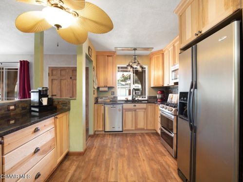 792 Wishard Ave, Simi Valley CA  93065-5676 exterior