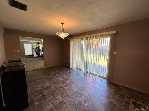 1004 Hazel Ave, Englewood OH 45322-2425 exterior