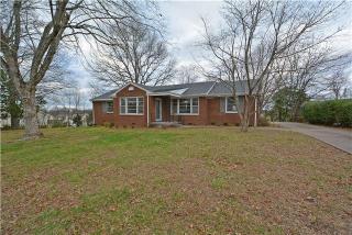 53 West Dr, Clarksville, TN 37040-6741
