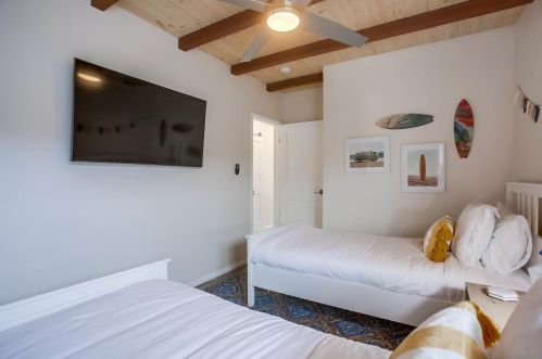 824 Anacapa Ct, San Diego CA  92109-8203 exterior