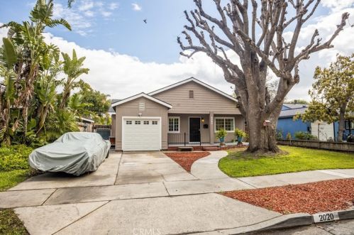 2020 Jacaranda Pl, Fullerton, CA 92833-2633