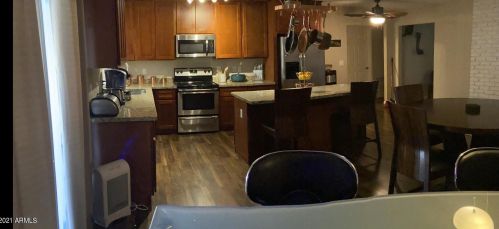 4934 Phelps Rd, Glendale, AZ 85306-1427