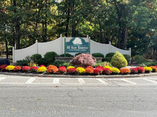 710 Bluebell Dr, Jackson Twp NJ  08527-4113 exterior