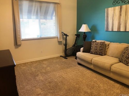 17430 7 Spg Way, Riverside CA 92504-9454 exterior