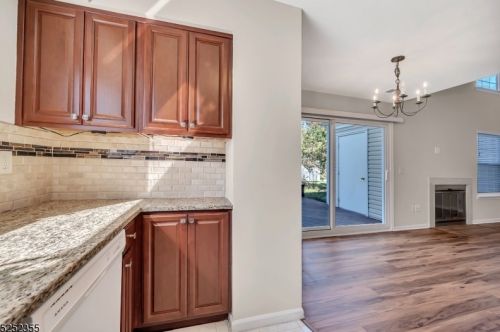 409 Cardinal Ln, Bedminster NJ  07921-1913 exterior