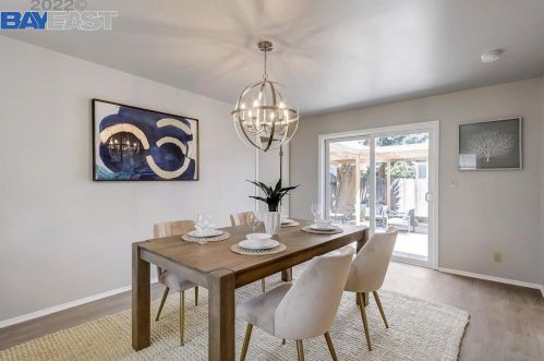 1513 142nd Ave, San Leandro CA  94578-1707 exterior