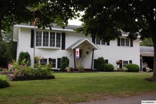 1652 5th St, Montevideo, MN 56265-1004