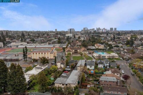 366 45 St, Oakland CA 94609-2259 exterior