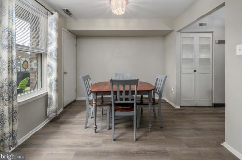 2026 Harbour Dr, Palmyra NJ  08065-1120 exterior