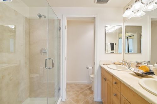 2645 Villa Cortona Way, San Jose CA 95125-6251 exterior