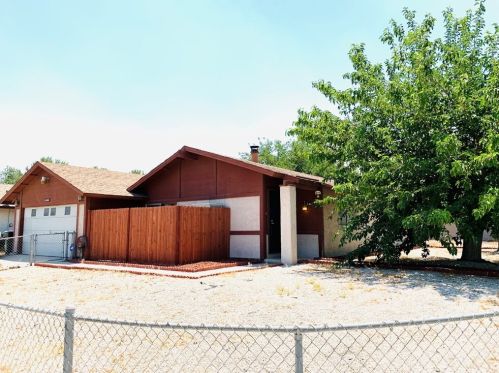 15101 Wildrose St, Victorville, CA 92394-2013