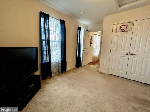 148 Killian Ln, Charles Town WV  25414-4939 exterior