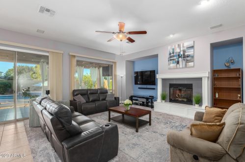 1376 Ibis St, Gilbert, AZ 85297-0816