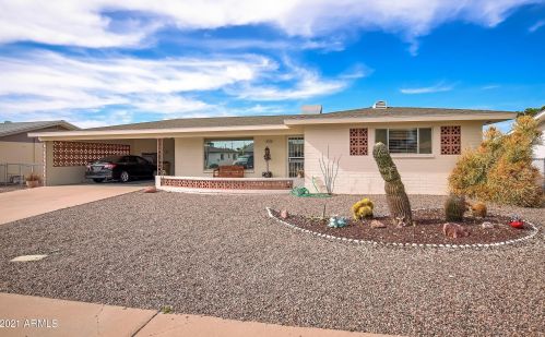 6610 Des Moines St, Mesa, AZ 85205-6825