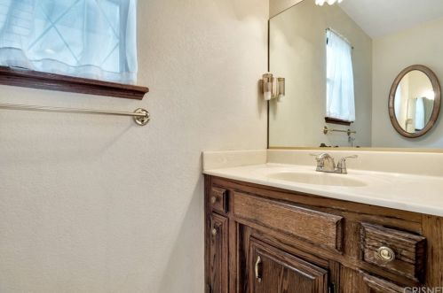 43517 37 St, Lancaster CA 93536-5499 exterior