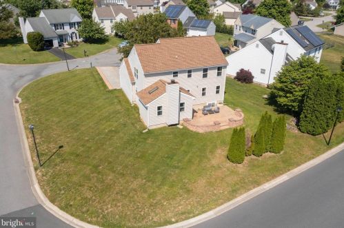 1 Glacier Ct, Bear DE  19701-1779 exterior