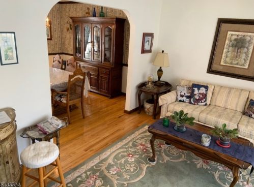 2 Cider Ml Rd, Flemington NJ  08822-1960 exterior