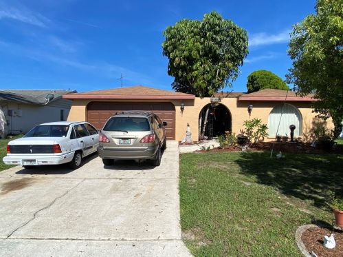 15703 Bertram Dr, Port Richey, FL 34667-3908