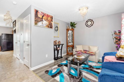 104 Glen Crossing Dr, Pataskala OH  43062-7090 exterior