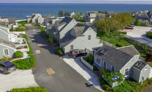 23 Hydrangea Ln, Mashpee MA  02649-4762 exterior