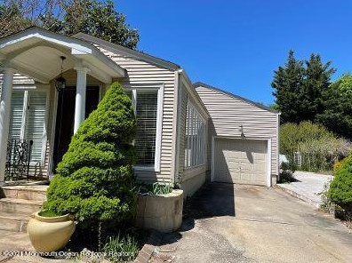 467 Cedar Ave, West Long Branch NJ  07764-1848 exterior