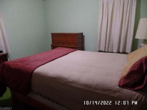 727 20th St, Paterson, NJ 07504-1634