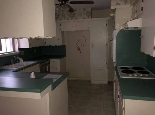 10411 Quiet Hill Rd, Morgans Point, TX 77571-4232