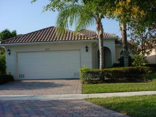 8372 Tobago Ln, West Palm Beach, FL 33414-7433