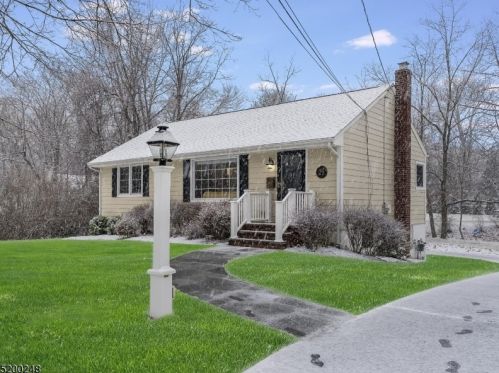 29 Ann St, Bernardsville, NJ 07924-2724