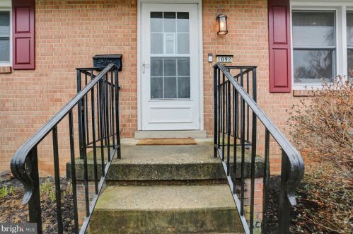 1092 Cocklin St, Navy Sup Dpt PA  17055-3956 exterior