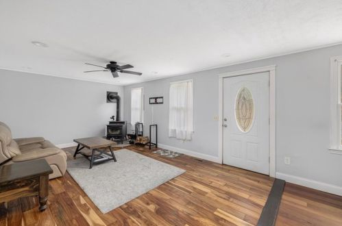 93 Richmond Townhouse Rd, Richmond RI  02812-1043 exterior