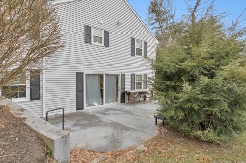 24 Cleveland St, Plainville CT  06062-1227 exterior