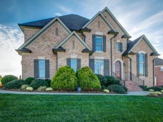 141 Sunset Meadows Ct, Johnson City, TN 37615-4298