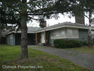 3015 Alder St, Eugene OR  97405-4213 exterior
