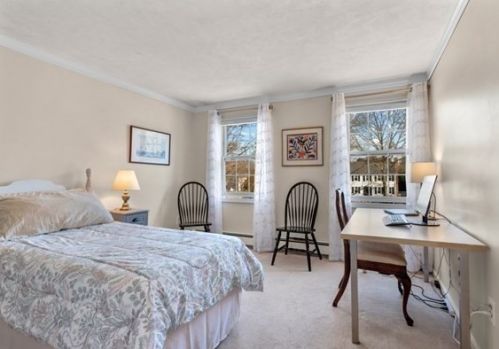 11 Matthew Ln, Mansfield MA 02048-3254 exterior