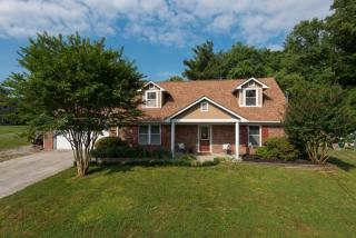 5021 Sunray Ln, Knoxville, TN 37921-4953