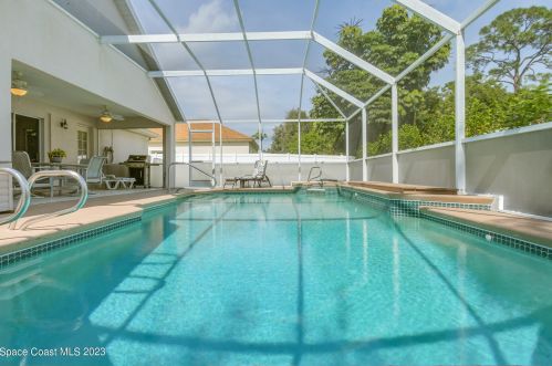 4033 Estancia Way, Melbourne, FL 32934-8707