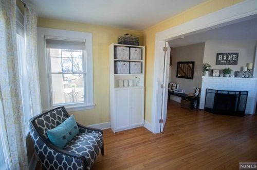 2 Montclair Ave, Nutley NJ  07110-1124 exterior